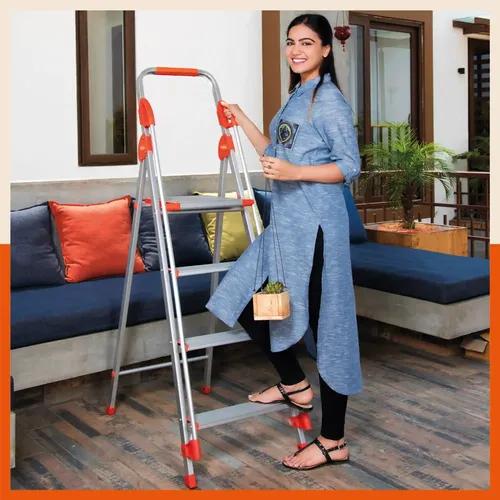 Bathla Zenith 4-Step Foldable Aluminium Ladder For Home